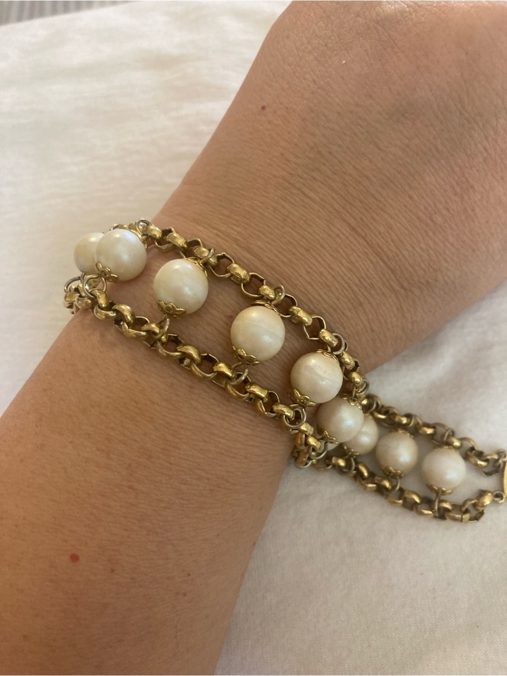 Faux Pearls with Ornate End Caps Vintage Bracelet